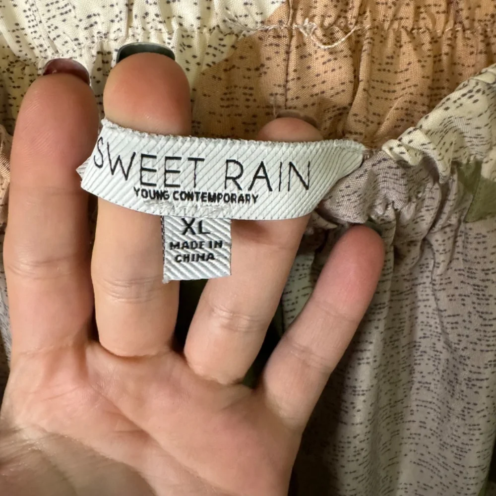 High waisted flowy plant pattern pants - Picture 3 of 3